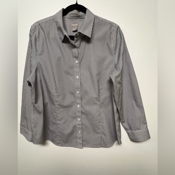 CHICO’S NO IRON  COOLMAX ALL SEASON BLOUSE. GREY PINNED STRIP. SIZE 2  (12-14) - Picture 1 of 9